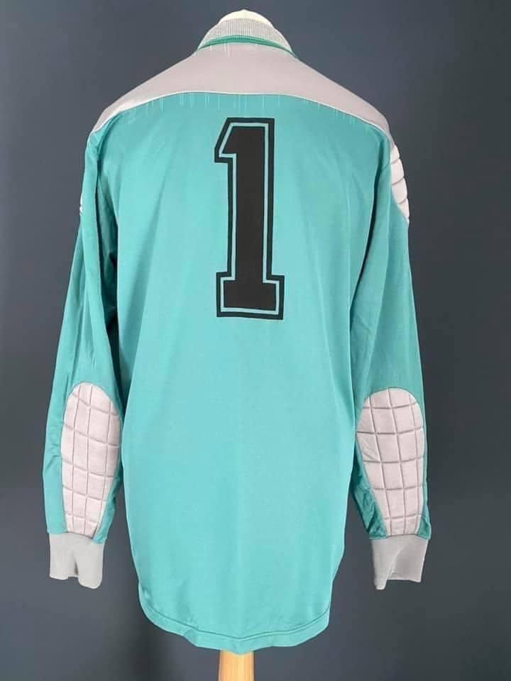 Eric Nixon 1986/87 First Division Match-Worn Shirt - Image 2