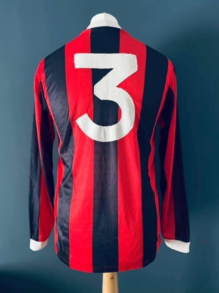 Bobby McDonald First Divison 1981/82 Match-Worn Shirt - Image 2