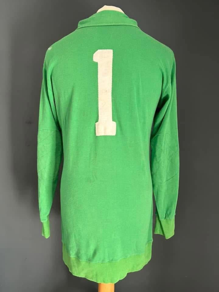 Harry Dowd Signed Match-Worn Shirt – Tommy Booth Testimonial 1981 - Image 2