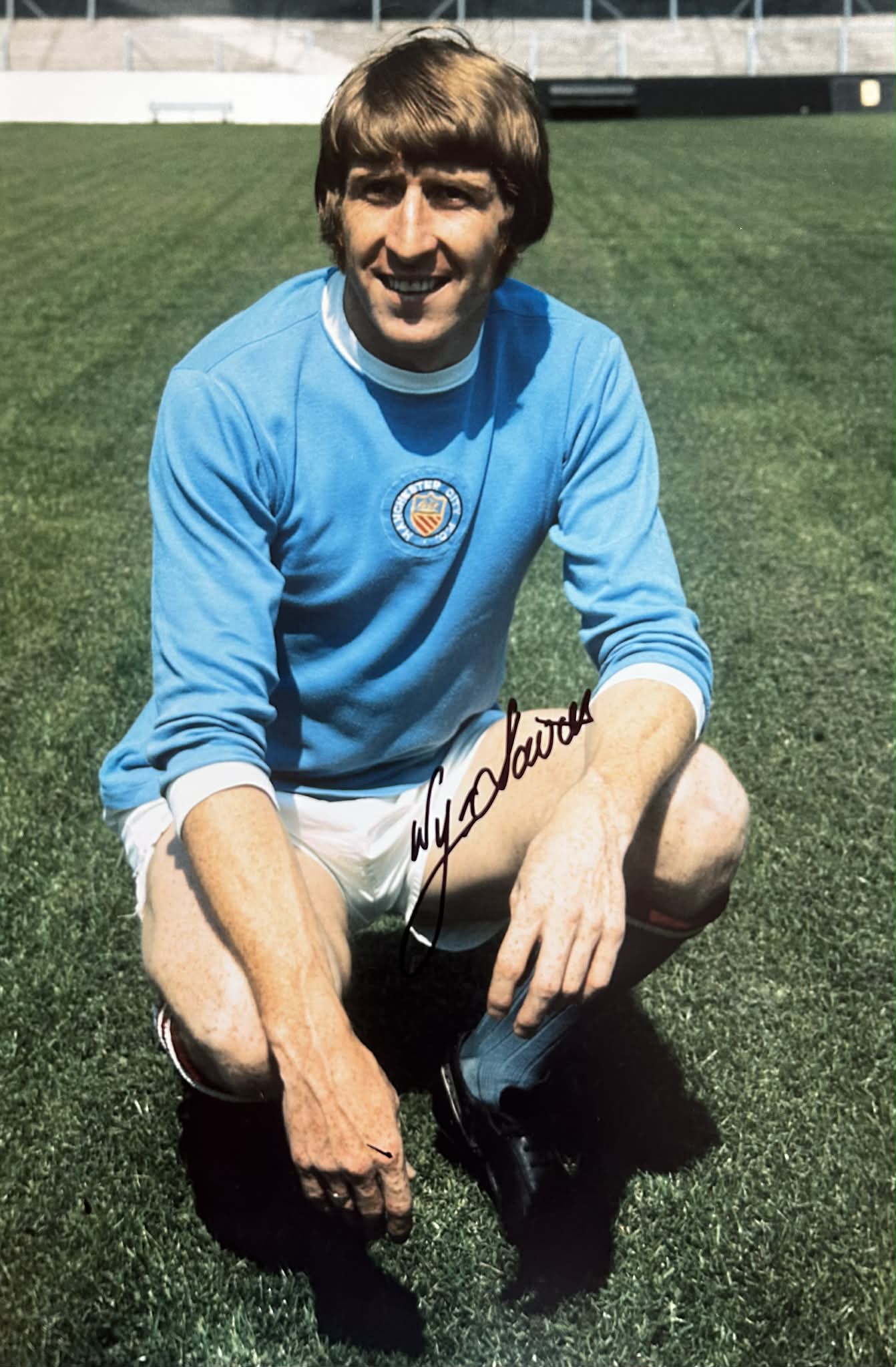 Wyn Davies Signed A4 Colour Photograph